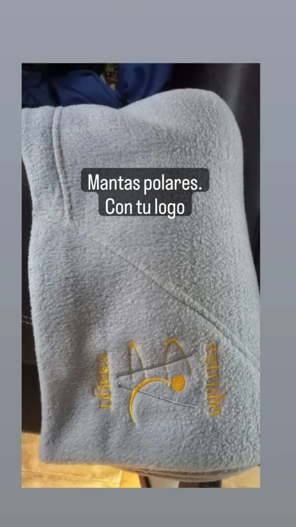 Mantas de Polar Soft: Calidez y Confort Personalizado Con Dobladillo - Imagen 3